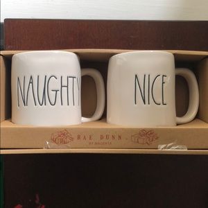 RAE DUNN ‘NAUGHTY / NICE’ HOLIDAY MUG SET. NWT